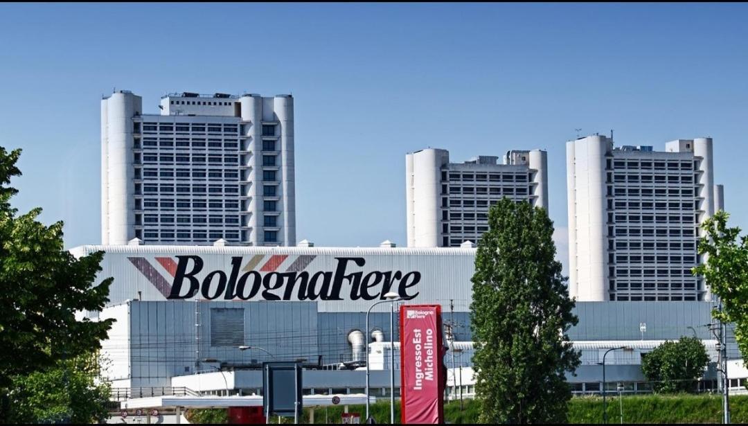 M2Bo Dossetti 27 - Fiera Appartement Bologna Buitenkant foto
